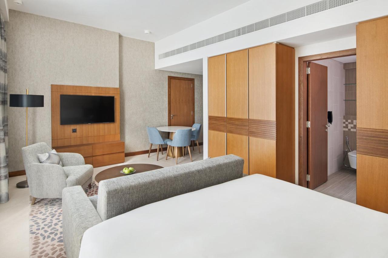 Staybridge Al-maktoum Airport By Ihg Aparthotel 4*